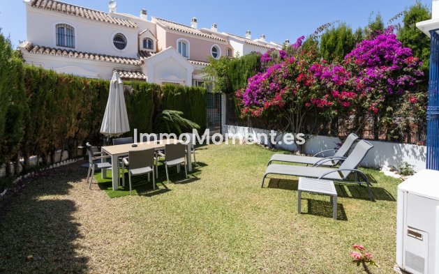 Location de courte durée - Maison jumelée - Marbella - Nueva Andalucía