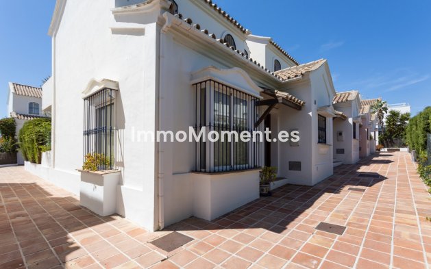 Location de courte durée - Maison jumelée - Marbella - Nueva Andalucía