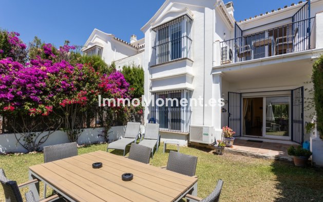 Location de courte durée - Maison jumelée - Marbella - Nueva Andalucía
