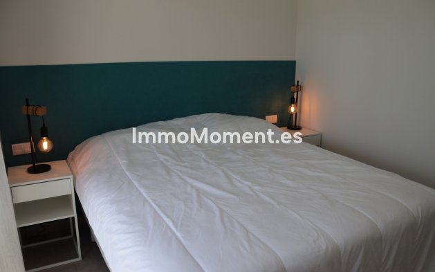 Location de courte durée - Penthouse - Estepona  - Cancelada