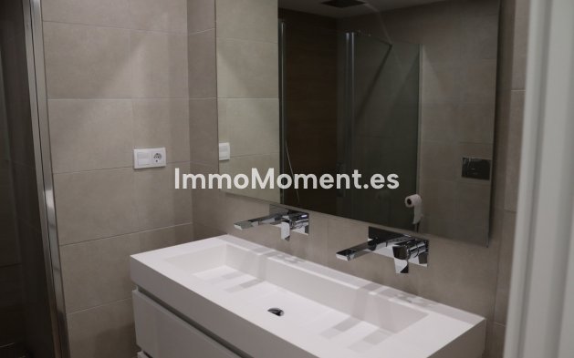 Location de courte durée - Penthouse - Estepona  - Cancelada
