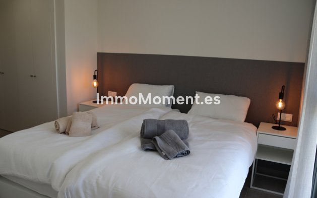 Location de courte durée - Penthouse - Estepona  - Cancelada