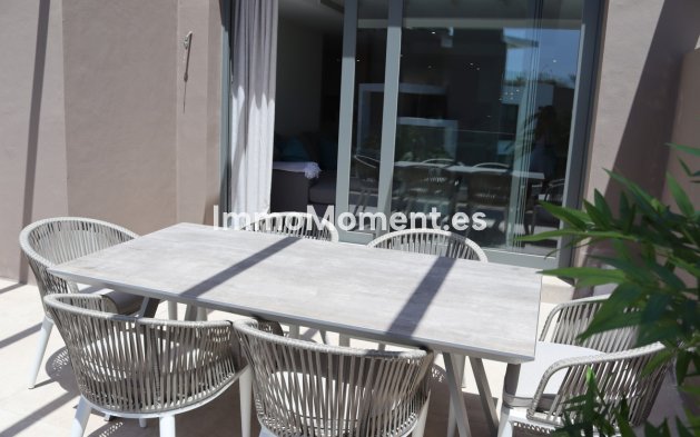 Location de courte durée - Penthouse - Estepona  - Cancelada