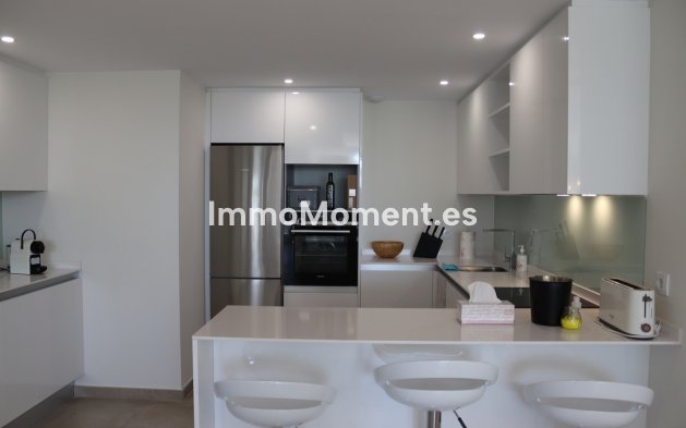 Location de courte durée - Penthouse - Estepona  - Cancelada
