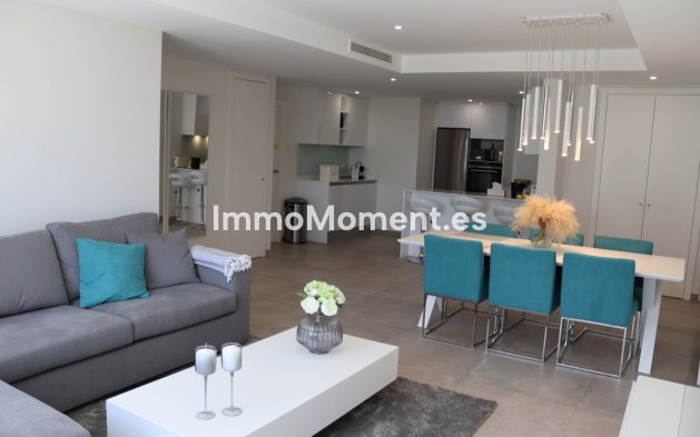 Location de courte durée - Penthouse - Estepona  - Cancelada