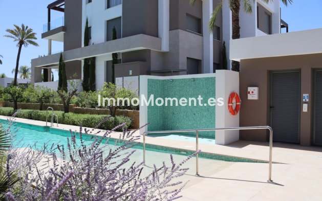 Location de courte durée - Penthouse - Estepona  - Cancelada