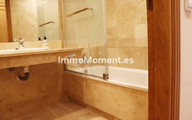 Location de courte durée - Appartement - Marbella - Carib Playa