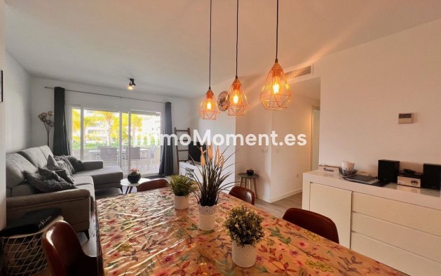 Short Term Rentals - Apartment - Marbella - Nueva Andalucía