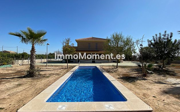 Bestaande woning - Villa - Los Montesinos
