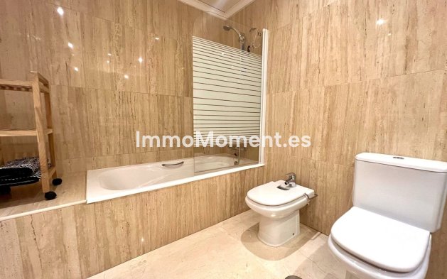 Location de courte durée - Appartement - Marbella - Elviria