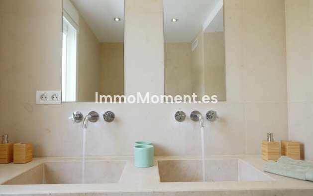 Kurzzeitvermietung - Freistehende Villa - Marbella - Guadalmina Alta