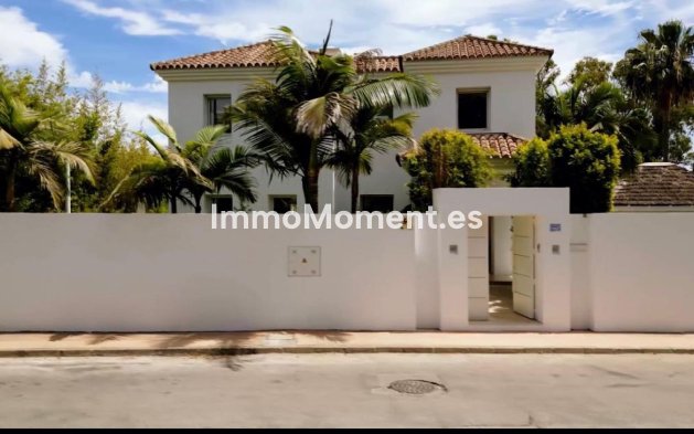Kurzzeitvermietung - Freistehende Villa - Marbella - Guadalmina Alta