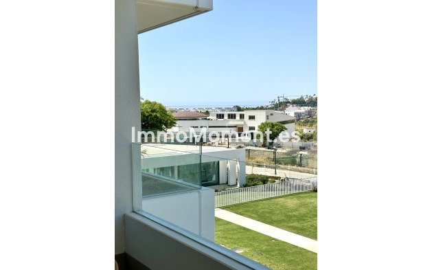 Short Term Rentals - Apartment - Estepona