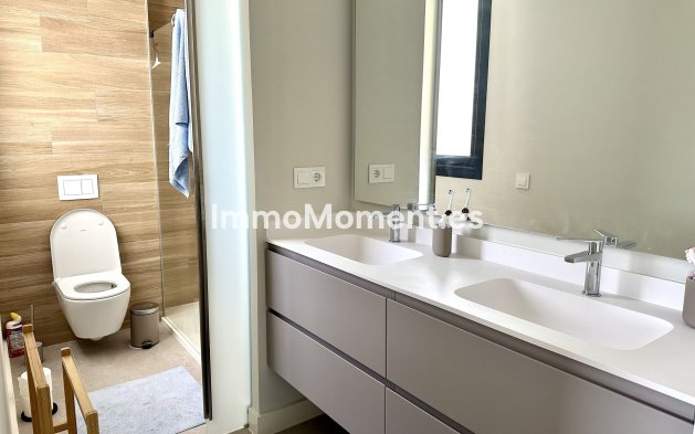Short Term Rentals - Apartment - Estepona