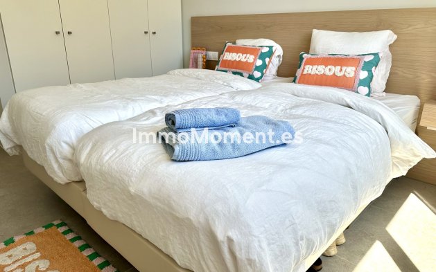 Short Term Rentals - Apartment - Estepona