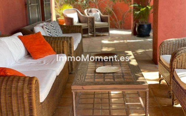 Short Term Rentals - Detached villa - Estepona - Atalaya