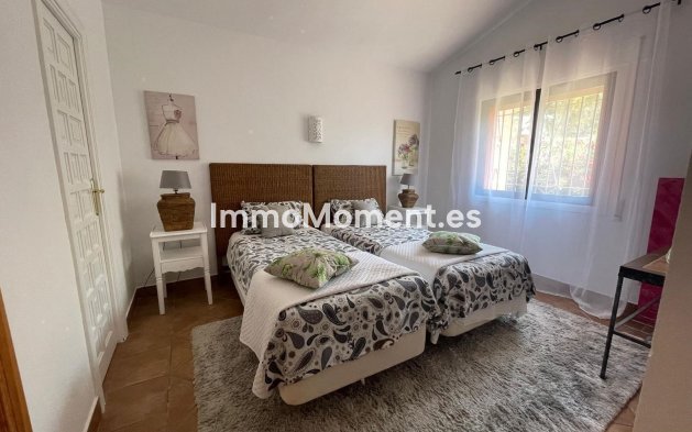 Short Term Rentals - Detached villa - Estepona - Atalaya