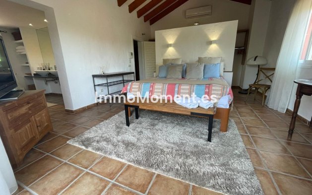 Short Term Rentals - Detached villa - Estepona - Atalaya