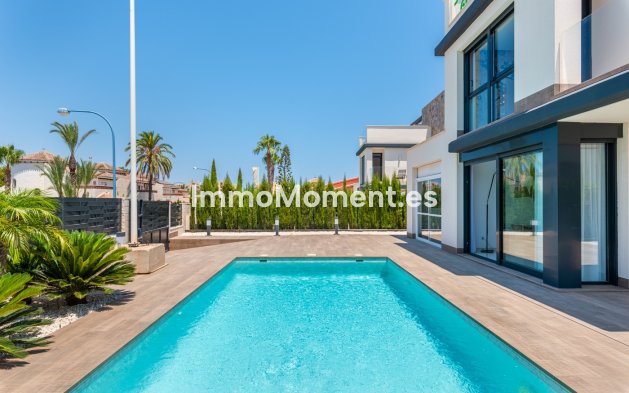 Nieuwbouw - Vrijstaande villa - Playa Paraiso