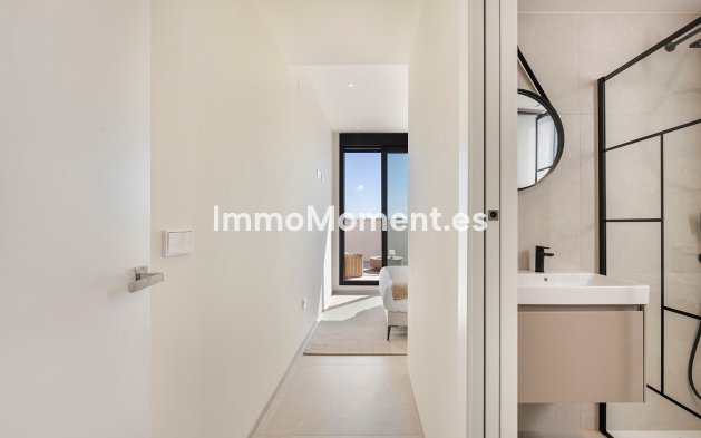 Obra nueva - Villa independiente - Los Alcázares