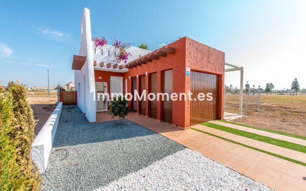 Obra nueva - Villa independiente - Los Alcázares