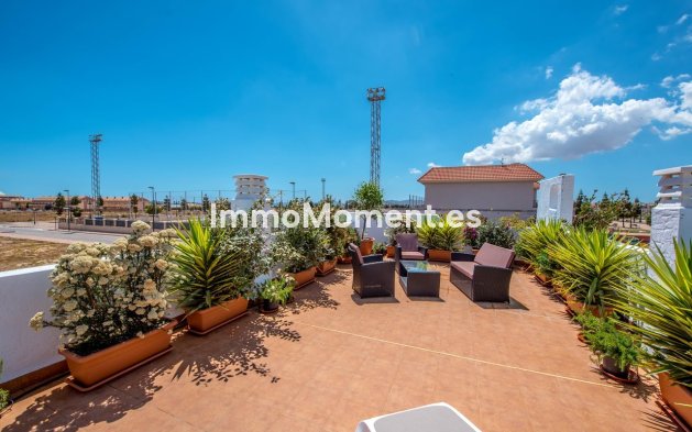 Obra nueva - Villa independiente - Los Alcázares