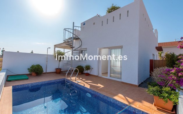 Obra nueva - Villa independiente - Los Alcázares