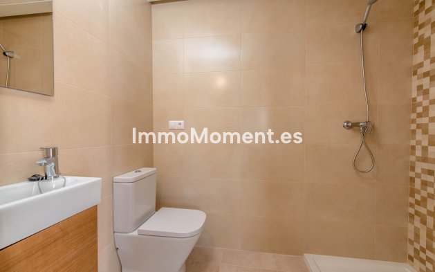 Obra nueva - Villa independiente - Los Alcázares
