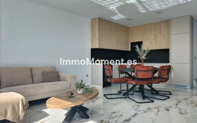 Obra nueva - Villa independiente - Pilar de la Horadada