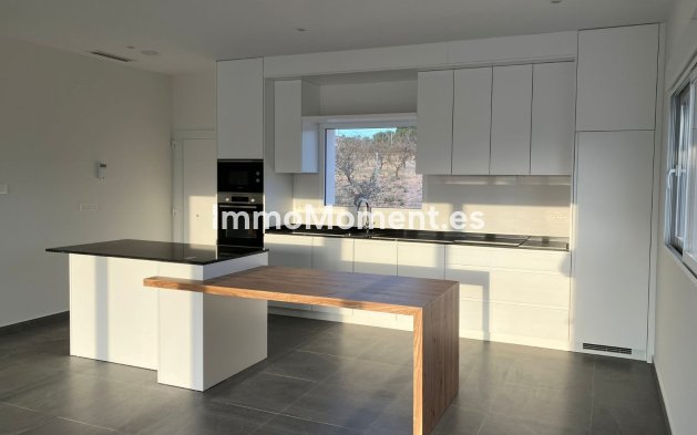 Neubau - Freistehende Villa - Pinoso