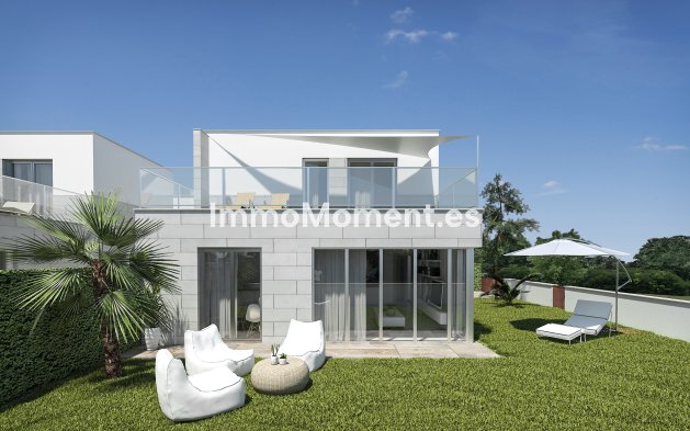 Obra nueva - Villa independiente - Los Alcázares