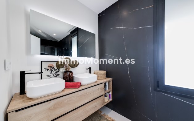 Obra nueva - Villa independiente - Pilar de la Horadada