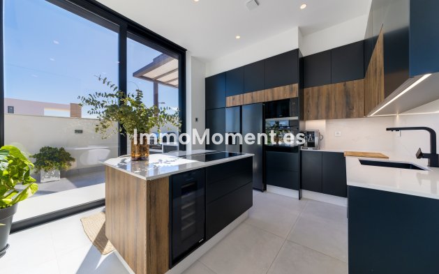 Obra nueva - Villa independiente - Pilar de la Horadada