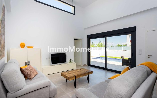 Nieuwbouw - Vrijstaande villa - Daya Nueva