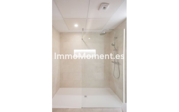 Obra nueva - Apartamento - Fuengirola