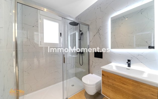 Resale - Apartment - Torrevieja - Los Locos