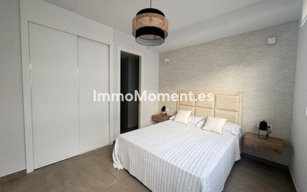 Resale - Apartment - Torrevieja - Los Locos