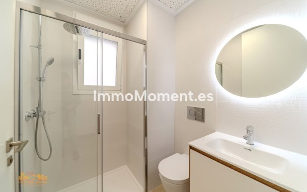 Resale - Apartment - Torrevieja - Los Locos