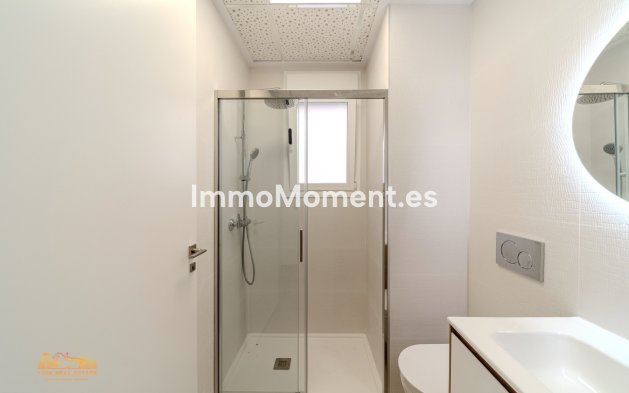 Resale - Apartment - Torrevieja - Los Locos