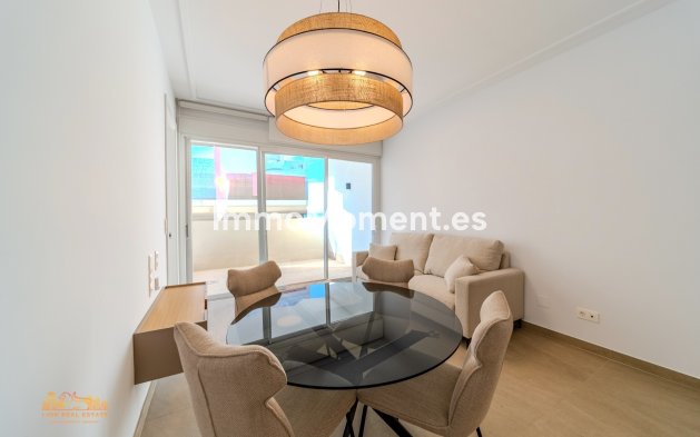 Resale - Apartment - Torrevieja - Los Locos