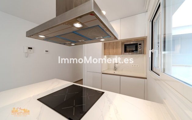 Resale - Apartment - Torrevieja - Los Locos