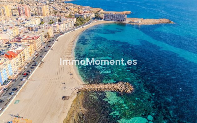 Resale - Apartment - Torrevieja - Los Locos