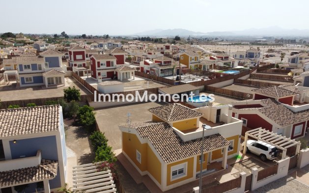 Obra nueva - Villa independiente - Purias