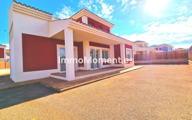 Obra nueva - Villa independiente - Purias