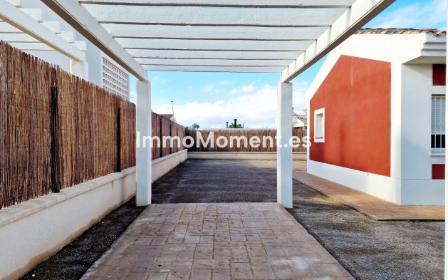 Obra nueva - Villa independiente - Purias