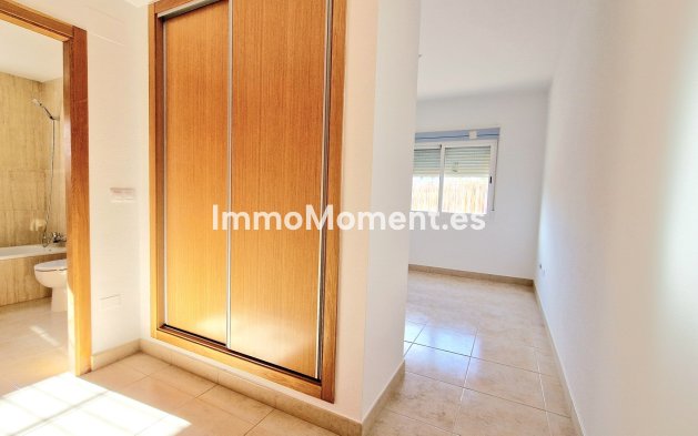 Obra nueva - Villa independiente - Purias