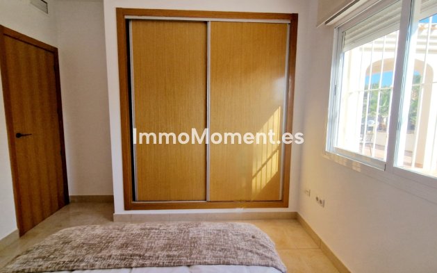 Obra nueva - Villa independiente - Purias