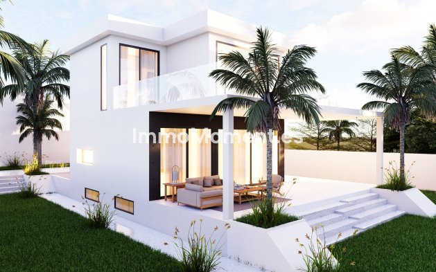 Obra nueva - Villa independiente - Estepona  - Estepona