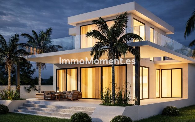Obra nueva - Villa independiente - Estepona  - Estepona