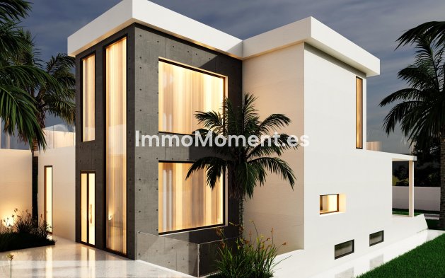 Obra nueva - Villa independiente - Estepona  - Estepona